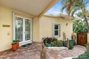 5101 N Ocean Blvd, Ocean Ridge, FL 33435, Sold 12/14/20