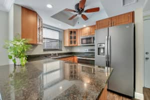 890 N Federal Hwy, Lantana, FL 33462, Sold 02/20/20