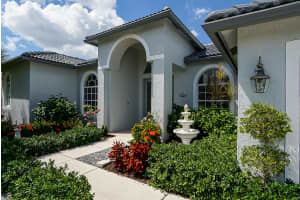 3811 Cypress Lake Dr, Lake Worth, FL 33467, Sold 11/12/19