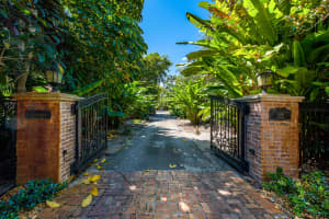 499 NW 9th Ave, Boca Raton, FL 33486, Sold 06/18/20