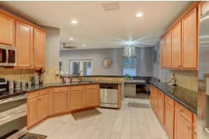 783 Fieldstone Way, West Palm Beach, FL 33413, Sold 07/30/20