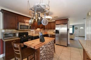 MLS# R10567788, Lake Worth, Florida 33463