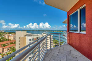 1551 N Flagler Dr PH 7, West Palm Beach, FL 33401, Sold 01/03/20