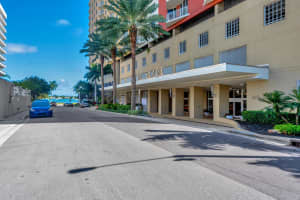 1551 N Flagler Dr PH 7, West Palm Beach, FL 33401, Sold 01/03/20