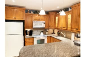 5180 E Sabal Palm Blvd, Tamarac, FL 33319, Sold 02/28/20