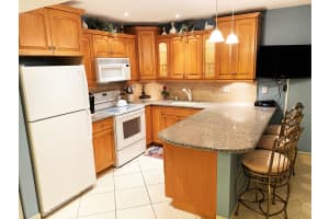 5180 E Sabal Palm Blvd, Tamarac, FL 33319, Sold 02/28/20