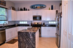 5 Country Lake Trail, Boynton Beach, FL 33436, Sold 01/15/20