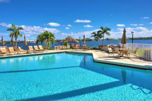 225 N Lakeshore Dr, Hypoluxo, FL 33462, Sold 03/17/20