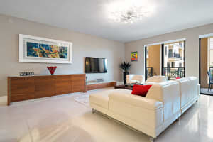 200 E Palmetto Park Rd, Boca Raton, FL 33432, Sold 12/11/19