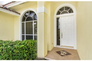 9061 Cypress Hollow Dr, Palm Beach Gardens, FL 33418, Sold 01/16/20