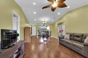 1250 SE Parkview Pl APT C9, Stuart, FL 34994, Sold 12/06/19