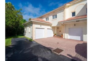 500 7th Square SW, Vero Beach, FL 32962, Sold 01/17/20