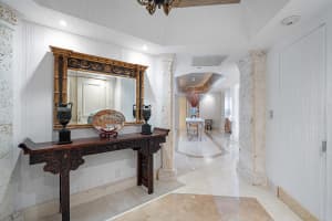 2770 S Ocean Blvd n401, Palm Beach, FL 33480, Sold 01/31/20