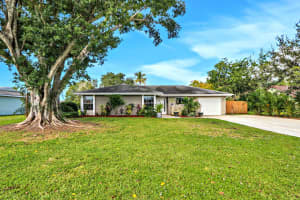1430 SE Delene Ct, Port St. Lucie, FL 34952, Sold 01/09/20