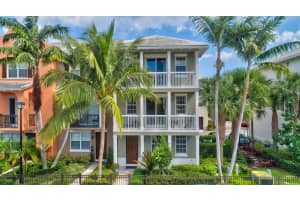 119 SW 2nd Ave, Delray Beach, FL 33444, Sold 07/09/20