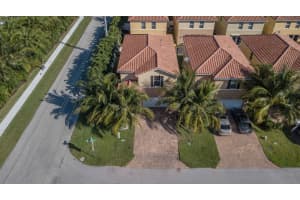 3301 Elizabeth Pl S, Palm Springs, FL 33461, Sold 12/30/19