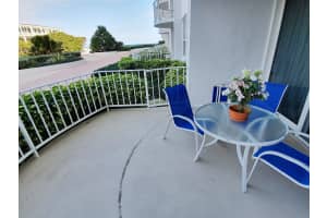 2295 S Ocean Blvd, Palm Beach, FL 33480, Sold 10/20/20