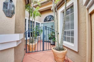 6136 NW 24th St, Boca Raton, FL 33434, Sold 06/12/20