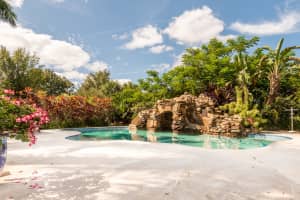 1901 Winding Creek Ln, Fort Pierce, FL 34981, Sold 09/25/20