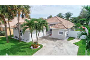 26 Valencia Dr, Boynton Beach, FL 33436, Sold 01/31/20