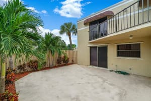 3750 Village Dr, Delray Beach, FL 33445, Sold 04/10/20