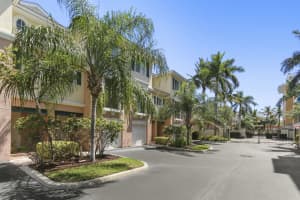 260 NE 3rd St #4d, Delray Beach, FL 33444, Sold 12/30/19
