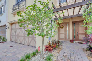 2033 Foxtail View Ct, West Palm Beach, FL 33411, Sold 12/11/19