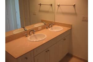 975 NW Flagler Ave, Stuart, FL 34994, Sold 01/29/20