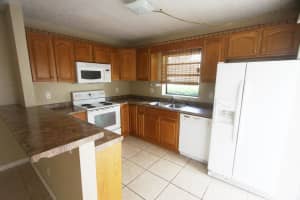 1440 N Lawnwood Cir, Fort Pierce, FL 34950, Sold 01/22/20