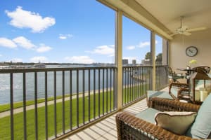 11390 12 Oaks Way, North Palm Beach, FL 33408, Sold 11/22/19