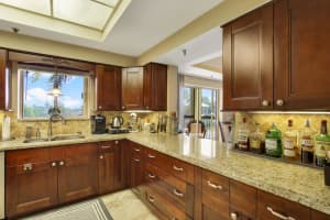 11390 12 Oaks Way, North Palm Beach, FL 33408, Sold 11/22/19