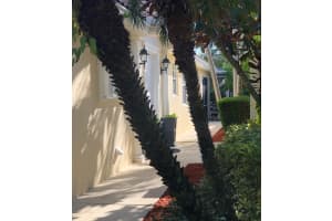 651 Hudson Bay Dr, Palm Beach Gardens, FL 33410, Sold 02/18/20