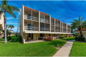1300 Seaway Dr d5, Fort Pierce, FL 34949, Sold 02/24/20