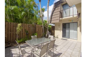 1166 6th Ave #3d, Vero Beach, FL 32960, Sold 11/21/19
