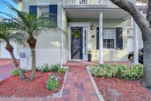 1039 E Heritage Club Cir, Delray Beach, FL 33483, Sold 02/20/20