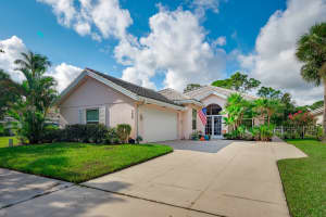 7626 SE Fiddlewood Ln, Hobe Sound, FL 33455, Sold 12/17/19