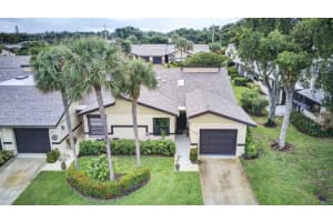 18 Ridge Pointe Dr, Boynton Beach, FL 33435, Sold 03/10/20