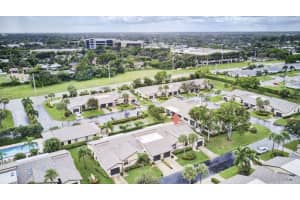 18 Ridge Pointe Dr, Boynton Beach, FL 33435, Sold 03/10/20