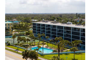 MLS# R10576135, Vero Beach, Florida 32963