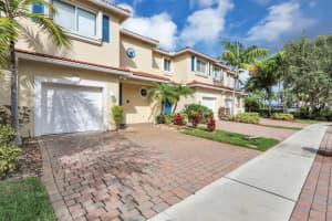 2756 S Evergreen Cir, Boynton Beach, FL 33426, Sold 02/04/20
