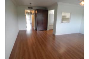 MLS# R10576351, Palm Springs, Florida 33461