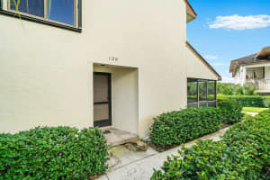 950 S Kanner Hwy, Stuart, FL 34994, Sold 01/10/20