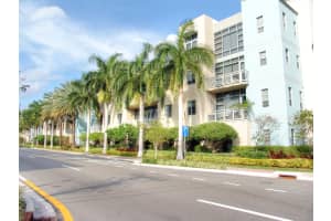 365 SE 6th Ave, Delray Beach, FL 33483, Sold 11/21/19