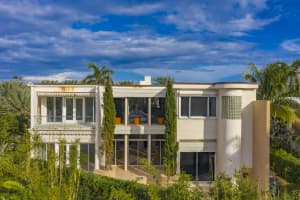 21 Sloans Curve Dr, Palm Beach, FL 33480, Sold 01/03/20