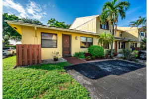 5242 Tennis Ln, Delray Beach, FL 33484, Sold 01/10/20