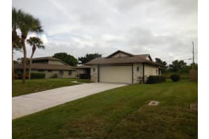 415 10th Pl SW, Vero Beach, FL 32962, Sold 05/08/20