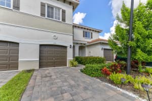 355 SE 1st Dr, Deerfield Beach, FL 33441, Sold 03/26/20