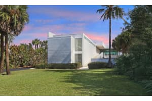 35 N Beach Rd, Hobe Sound, FL 33455, Sold 08/27/20