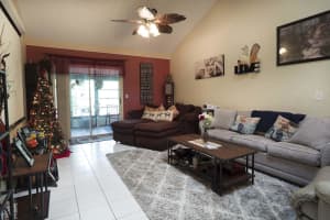 923 NE Sandalwood Pl, Jensen Beach, FL 34957, Sold 11/20/20