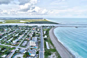 355 S Ocean Dr, Fort Pierce, FL 34949, Sold 05/29/20